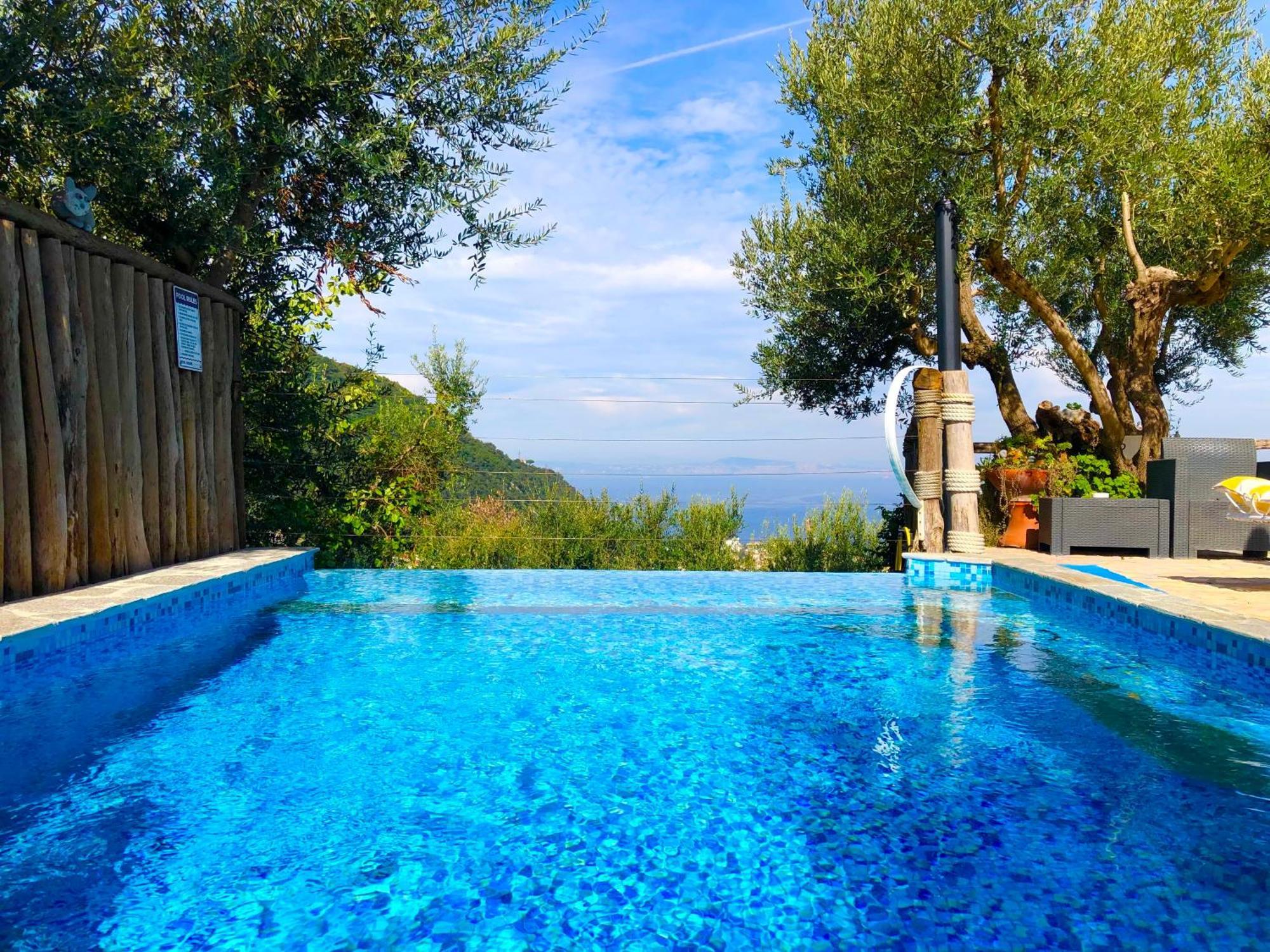 Bed & Breakfast Casa Mazzola 2*