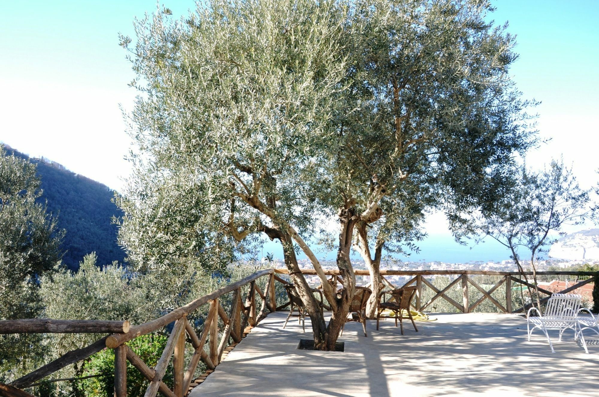 Casa Mazzola Bed & Breakfast 2*